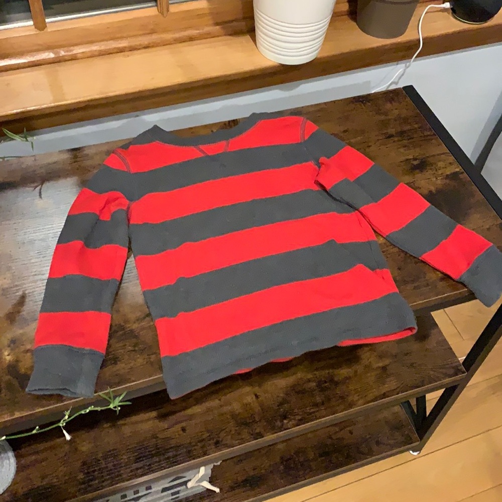 Cat & Jack 5T red and gray fleece